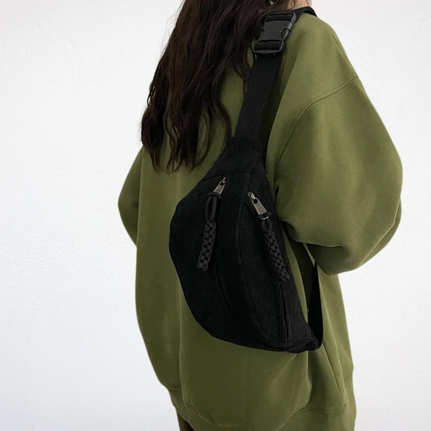 Sac à Main Noir à Bandoulière porté derrière