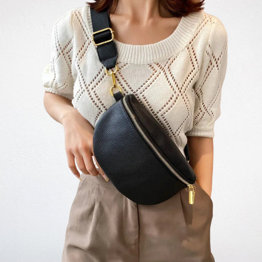 Sac Banane Bandoulière Femme Chic noir porté devant