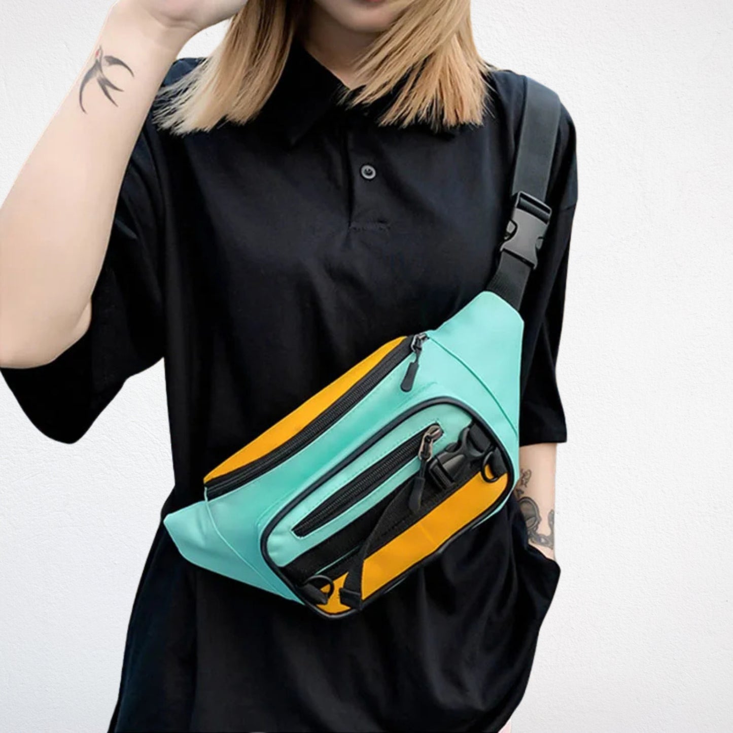 Sac Banane à la Taille vert porté