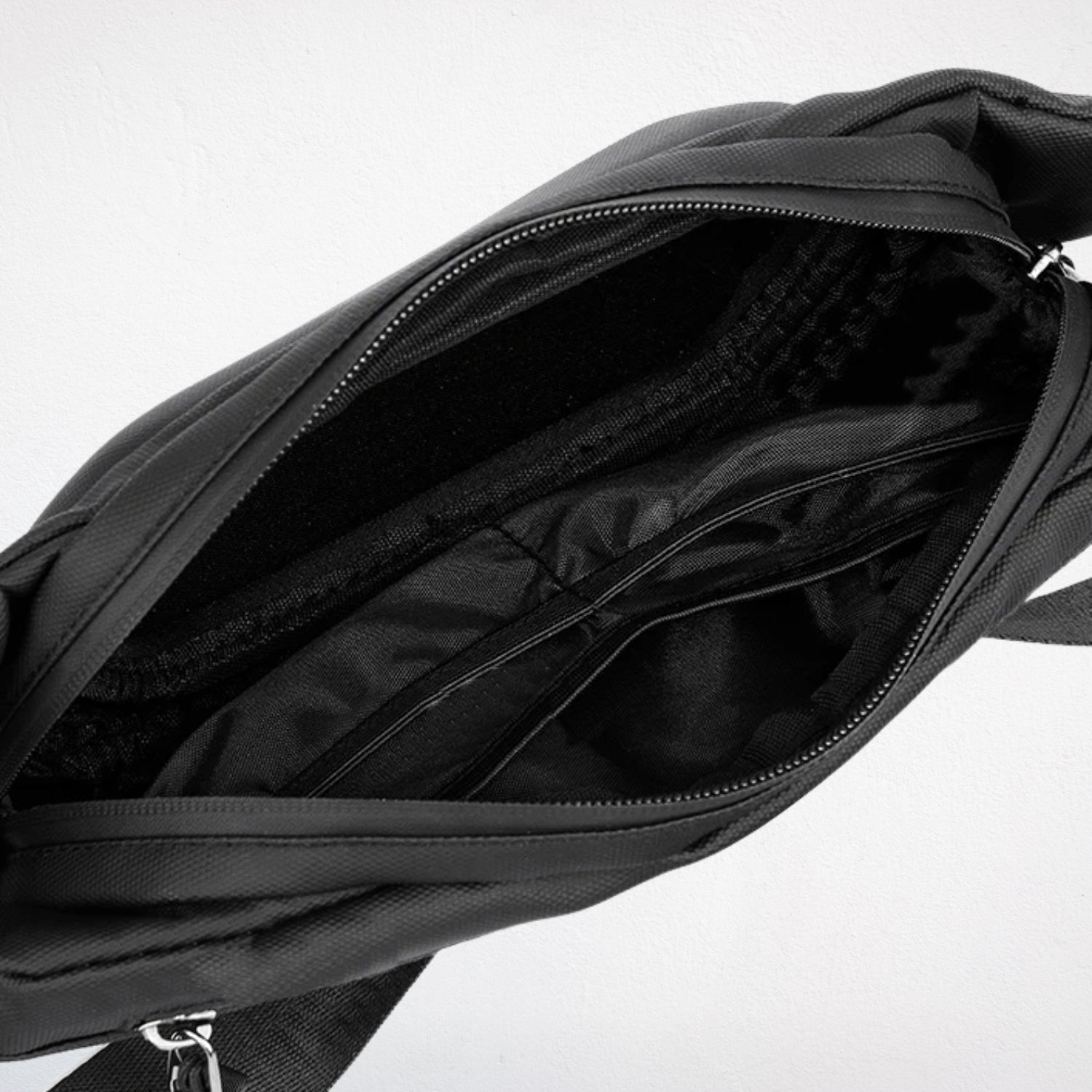 Pochette Sac Banane Étanche pour Moto ouvert