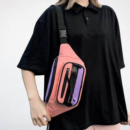 Sac Banane à la Taille rose porté