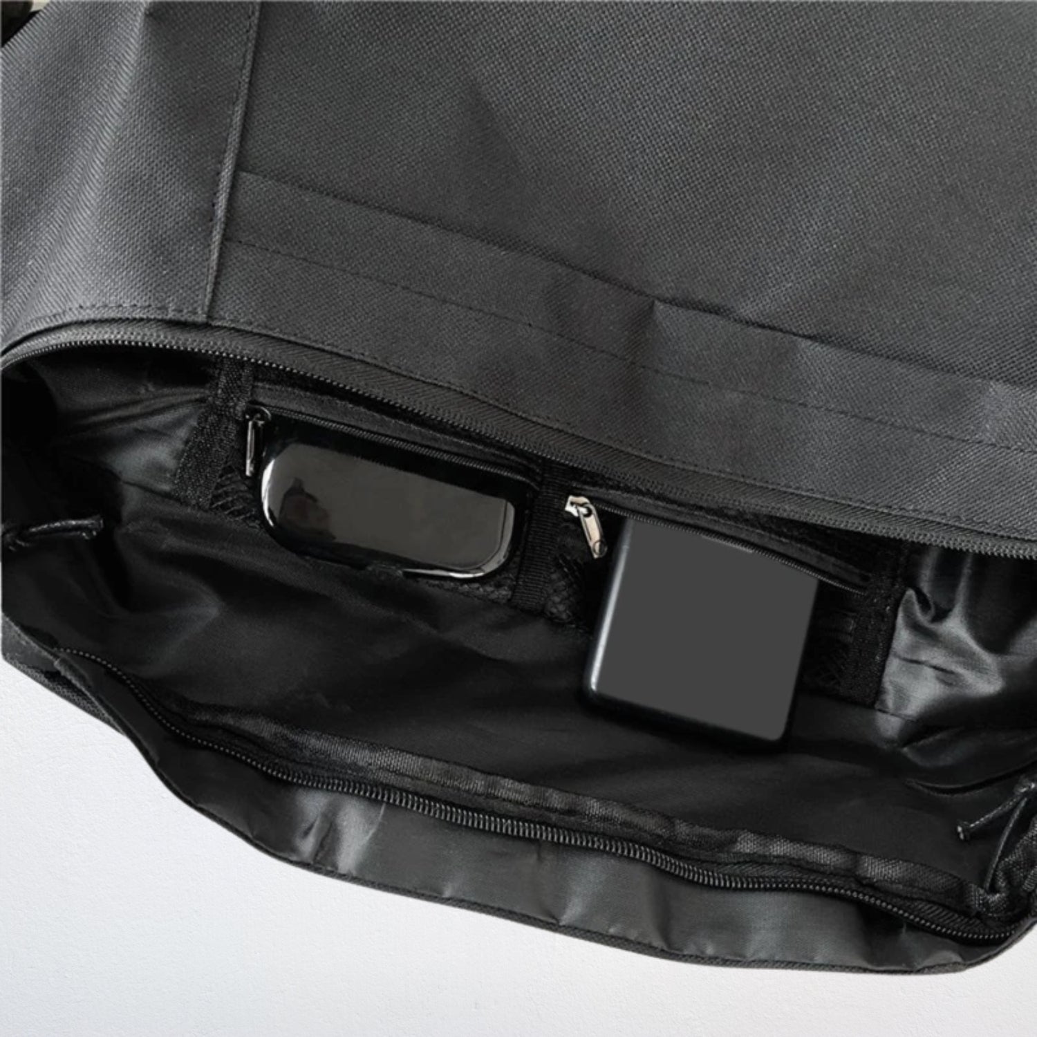 Grand Sac Banane Homme ouvert poches intérieur