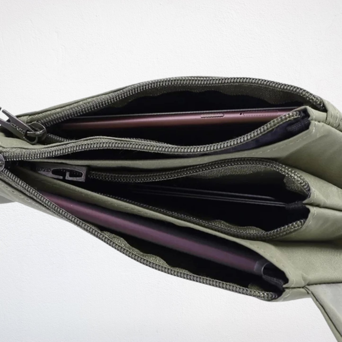 Petit Sac Banane ouvert