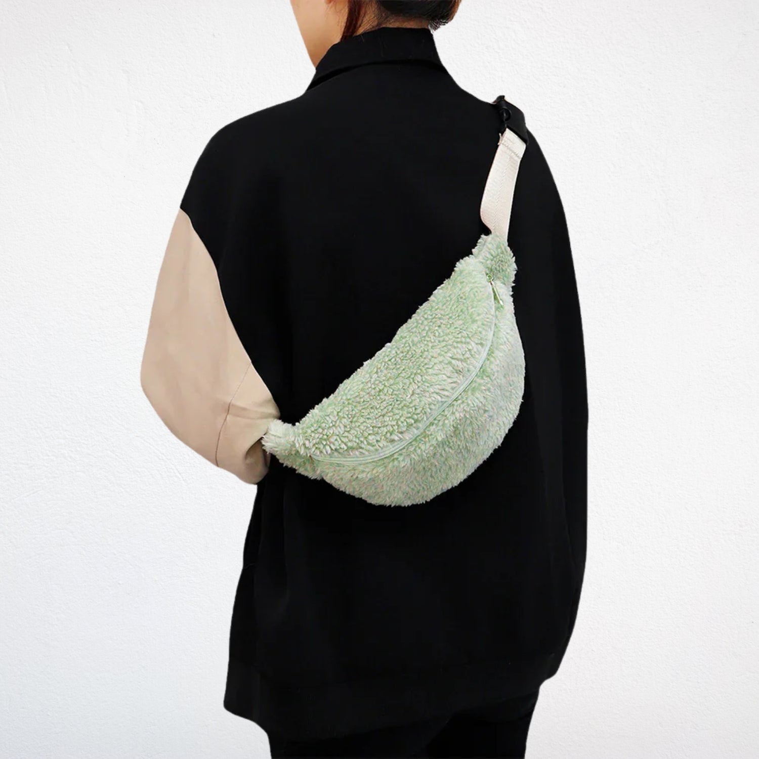 Sac Banane Femme en Moumoute 